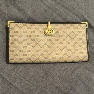 Vintage Gucci Blue and Gray Wallet